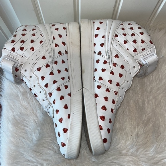 Women CUTE red sparkly novelty heart FILA high tops sneaker shoe size 7.5 - Picture 7 of 14